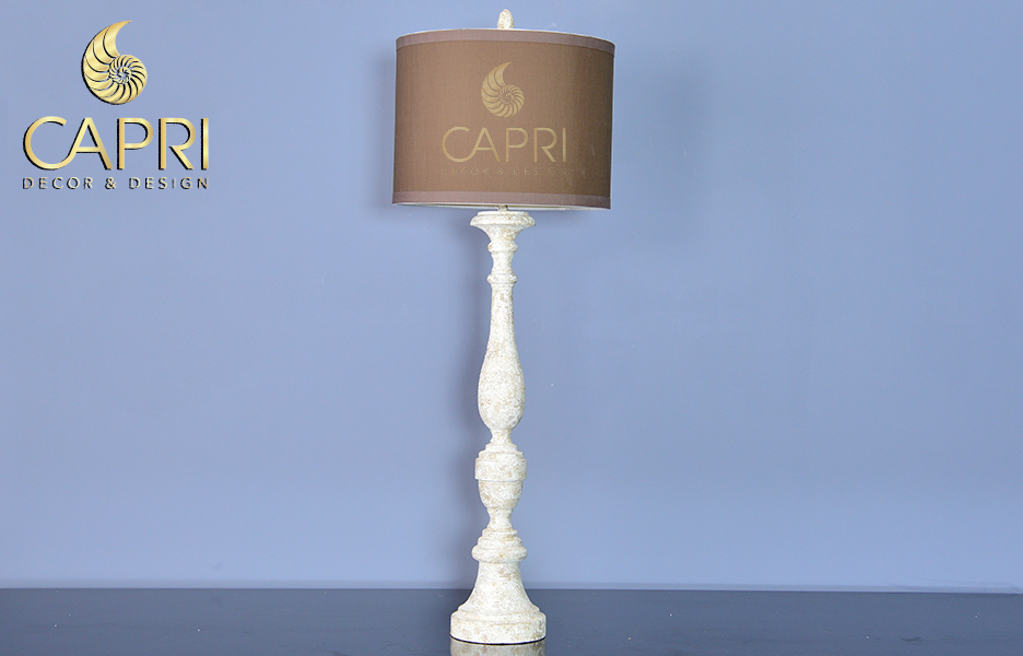 Đèn cây cổ điển được thiết kế với vẻ ngoài xưa cũ của Capri Home 